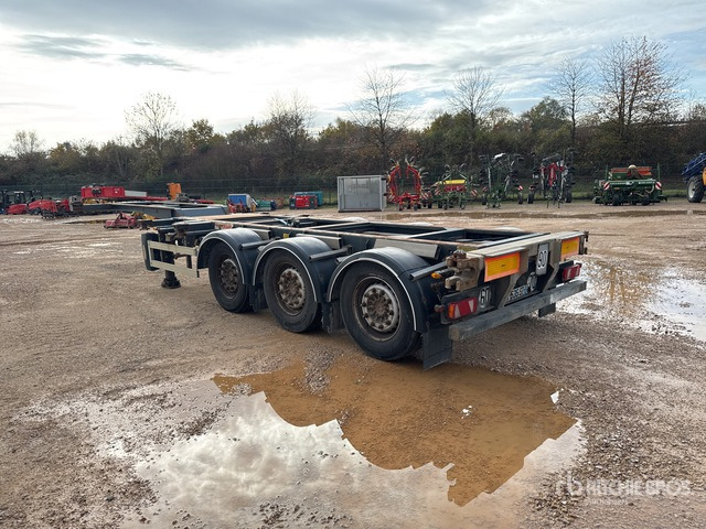 2010 Fruehauf T38NOTM2TEA Tri/A Semi-Remorque Porte-Conte ... Container Trailer - Container transporter/ Swap body trailer: picture 2 2010 Fruehauf T38NOTM2TEA Tri/A Semi-Remorque Porte-Conte ... Container Trailer - Container transporter/ Swap body trailer: picture 2