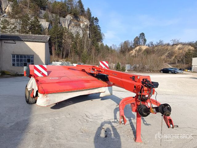 2011 Kuhn FC303GL 3000 mm Trailed Mower Conditioner - Mower: picture 2 2011 Kuhn FC303GL 3000 mm Trailed Mower Conditioner - Mower: picture 2