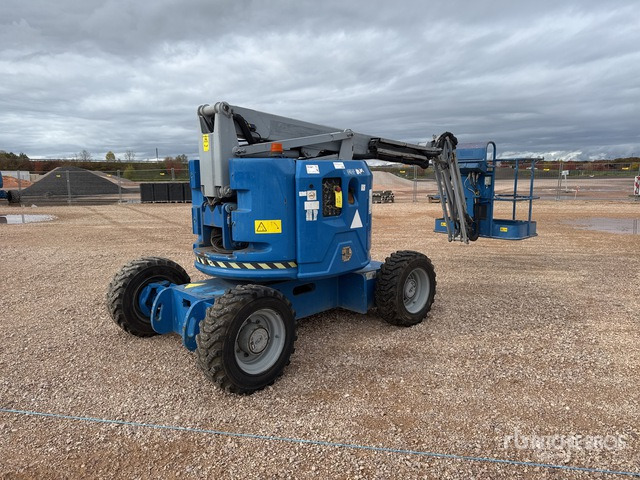2012 Genie Z34/22 4WD Diesel Nacelle Articulee Articulating Boom Lift - Articulated boom: picture 1 2012 Genie Z34/22 4WD Diesel Nacelle Articulee Articulating Boom Lift - Articulated boom: picture 1