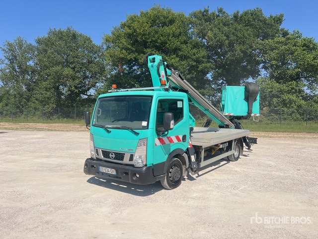 2016 Nissan Cabstar NT400 2016 Oil&Steel Scorpion 1812 16 ... Bucket Truck - Truck mounted aerial platform: picture 2 2016 Nissan Cabstar NT400 2016 Oil&Steel Scorpion 1812 16 ... Bucket Truck - Truck mounted aerial platform: picture 2