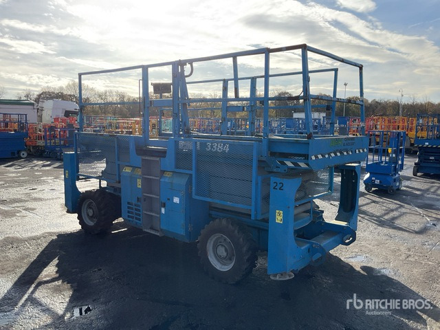 2007 Genie GS3384 4x4 Diesel Scissor Lift - Scissor lift: picture 4 2007 Genie GS3384 4x4 Diesel Scissor Lift - Scissor lift: picture 4