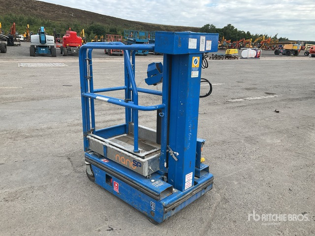 2012 Power Tower Nano SP Vertical Mast Lift - Vertical mast lift: picture 3 2012 Power Tower Nano SP Vertical Mast Lift - Vertical mast lift: picture 3