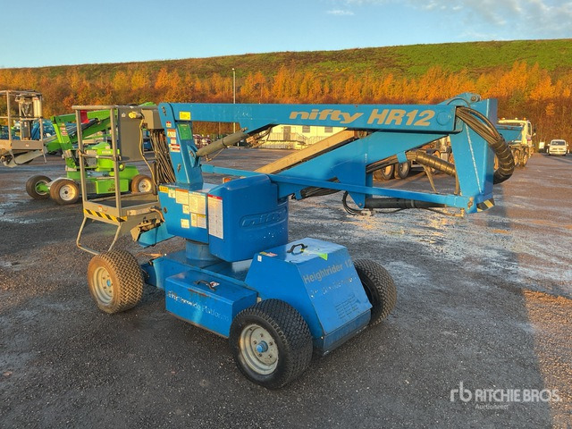 2013 Nifty-Lift HR12NDE 2WD Hybrid Articulating Boom Lift - Articulated boom: picture 4 2013 Nifty-Lift HR12NDE 2WD Hybrid Articulating Boom Lift - Articulated boom: picture 4