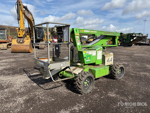 2014 Nifty-Lift HR12D 4WD Hybrid Articulating Boom Lift - Articulated boom: picture 3 2014 Nifty-Lift HR12D 4WD Hybrid Articulating Boom Lift - Articulated boom: picture 3