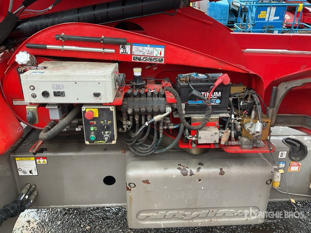 2014 Nifty-Lift HR21 4WD Diesel Articulating Boom Lift - Articulated boom: picture 5 2014 Nifty-Lift HR21 4WD Diesel Articulating Boom Lift - Articulated boom: picture 5