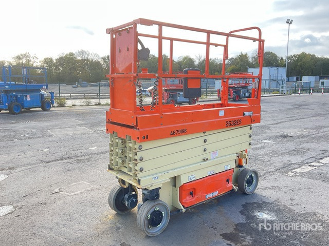 2015 JLG 2632ES Electric Scissor Lift - Scissor lift: picture 3 2015 JLG 2632ES Electric Scissor Lift - Scissor lift: picture 3