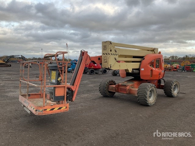 2015 JLG 450AJ 4WD Diesel Articulating Boom Lift - Articulated boom: picture 4 2015 JLG 450AJ 4WD Diesel Articulating Boom Lift - Articulated boom: picture 4