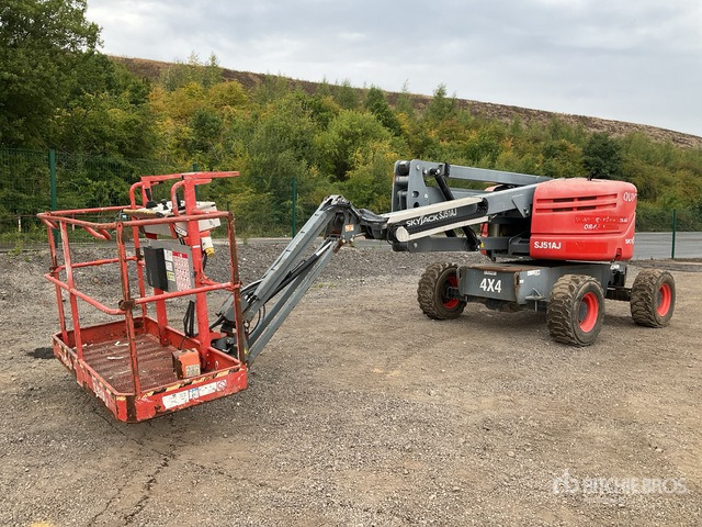 2015 Skyjack SJ51AJ 4WD Diesel Articulating Boom Lift - Articulated boom: picture 1 2015 Skyjack SJ51AJ 4WD Diesel Articulating Boom Lift - Articulated boom: picture 1