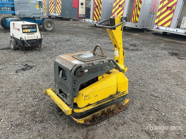 2015 Wacker Neuson Vibroplate DPU100-70 LES Vibratory Plate Compactor Vibratory Plate Compactor - Vibratory plate: picture 1 2015 Wacker Neuson Vibroplate DPU100-70 LES Vibratory Plate Compactor Vibratory Plate Compactor - Vibratory plate: picture 1