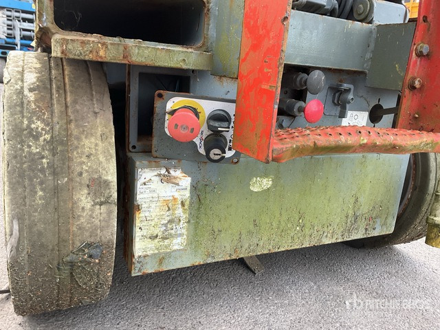 2016 Skyjack SJIII3226 Electric (Inoperable) Scissor Lift - Scissor lift: picture 5 2016 Skyjack SJIII3226 Electric (Inoperable) Scissor Lift - Scissor lift: picture 5