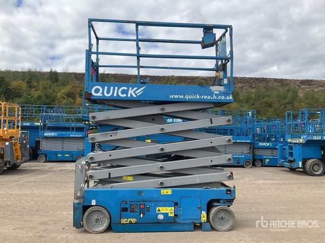 2017 Genie GS3232 Electric Scissor Lift - Scissor lift: picture 2 2017 Genie GS3232 Electric Scissor Lift - Scissor lift: picture 2