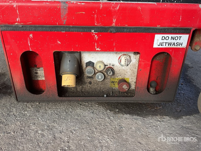 2017 Snorkel PRO 8iQ Electric (Inoperable) Scissor Lift - Scissor lift: picture 5 2017 Snorkel PRO 8iQ Electric (Inoperable) Scissor Lift - Scissor lift: picture 5