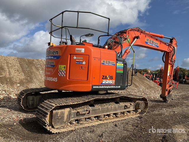 2018 Hitachi ZX225USLC-6 Tracked Excavator - Crawler excavator: picture 4 2018 Hitachi ZX225USLC-6 Tracked Excavator - Crawler excavator: picture 4