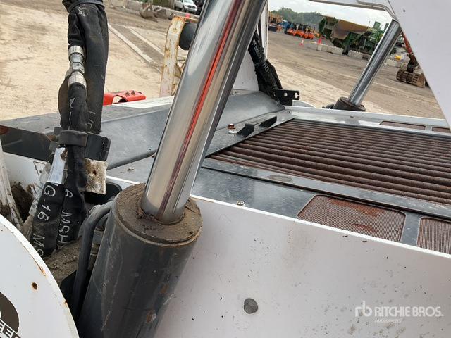 2019 Bobcat T870 Two-Speed High Flow Tracked Skid Steer Loader - Skid steer loader: picture 5 2019 Bobcat T870 Two-Speed High Flow Tracked Skid Steer Loader - Skid steer loader: picture 5