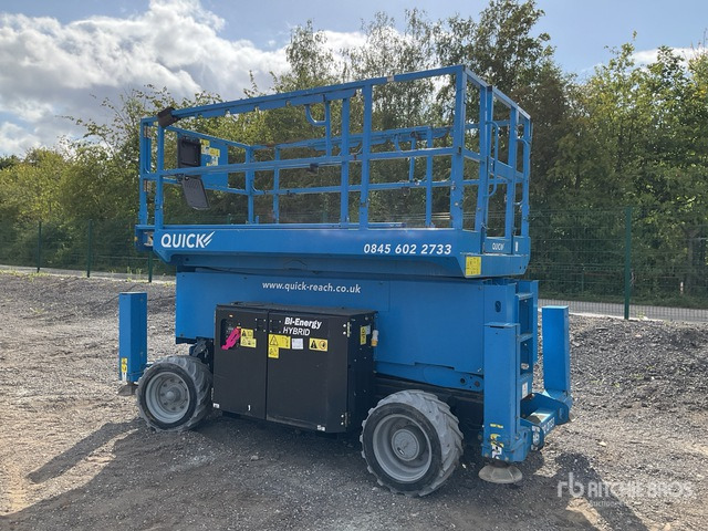 2019 Genie GS-4069 Bi-Energy Scissor Lift - Scissor lift: picture 2 2019 Genie GS-4069 Bi-Energy Scissor Lift - Scissor lift: picture 2