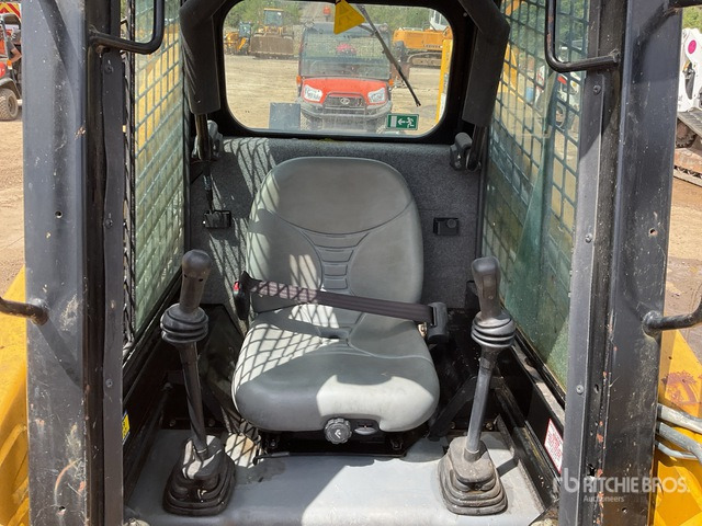 2021 Gehl R165 High Flow Skid Steer Loader - Skid steer loader: picture 4 2021 Gehl R165 High Flow Skid Steer Loader - Skid steer loader: picture 4