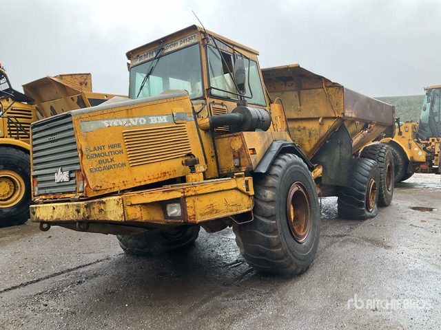 Articulated dumper Volvo A25 Articulated Dump Truck: picture 1