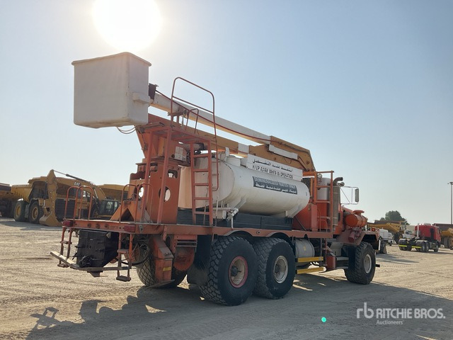 1995 Kenworth C500B 6x6 w/ Water Tank Bucket Truck - Truck mounted aerial platform: picture 4 1995 Kenworth C500B 6x6 w/ Water Tank Bucket Truck - Truck mounted aerial platform: picture 4