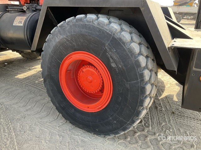 1999 Grove RT530E 30 ton 4x4x4 Rough Terrain Crane - Rough terrain crane: picture 5 1999 Grove RT530E 30 ton 4x4x4 Rough Terrain Crane - Rough terrain crane: picture 5