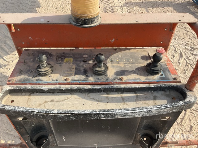 2002 Genie S125 4WD Diesel Telescopic Boom Lift - Telescopic boom: picture 5 2002 Genie S125 4WD Diesel Telescopic Boom Lift - Telescopic boom: picture 5