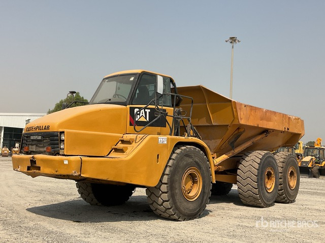 2003 Cat 740 - Articulated dumper: picture 2 2003 Cat 740 - Articulated dumper: picture 2