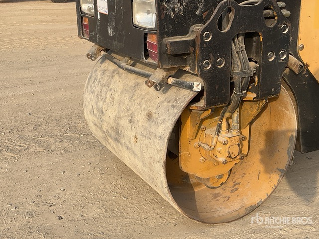 2006 Cat CB114 Double Drum Roller - Road roller: picture 4 2006 Cat CB114 Double Drum Roller - Road roller: picture 4