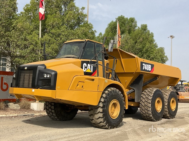 2012 Cat 740B - Articulated dumper: picture 2 2012 Cat 740B - Articulated dumper: picture 2