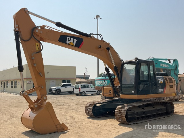 2013 Cat 320D2 - Crawler excavator: picture 1 2013 Cat 320D2 - Crawler excavator: picture 1