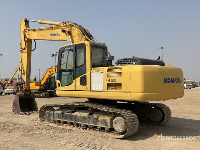 2016 Komatsu PC220-8M0 - Crawler excavator: picture 4 2016 Komatsu PC220-8M0 - Crawler excavator: picture 4