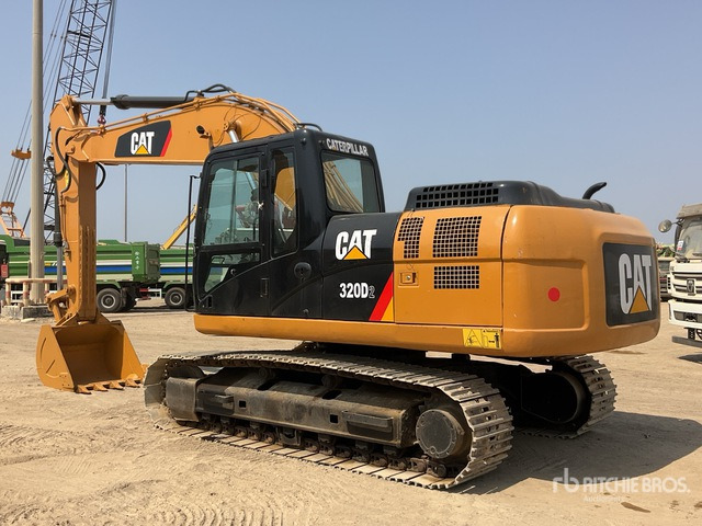 2018 Cat 320D2 - Crawler excavator: picture 3 2018 Cat 320D2 - Crawler excavator: picture 3