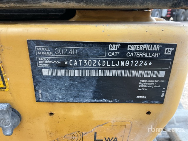 2019 Cat 302.4D - Mini excavator: picture 2 2019 Cat 302.4D - Mini excavator: picture 2