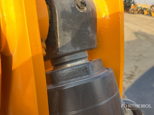Telescopic handler 2019 JCB 540V180: picture 6