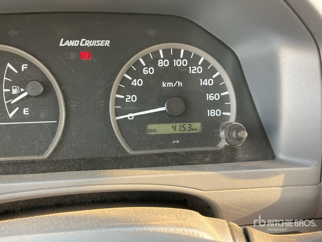 2023 Toyota Land Cruiser 79L 4x4 Crew Cab Pickup - Pickup truck: picture 2 2023 Toyota Land Cruiser 79L 4x4 Crew Cab Pickup - Pickup truck: picture 2