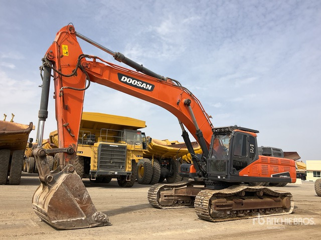 Doosan DX420LC-9C Tracked Excavator - Crawler excavator: picture 2 Doosan DX420LC-9C Tracked Excavator - Crawler excavator: picture 2