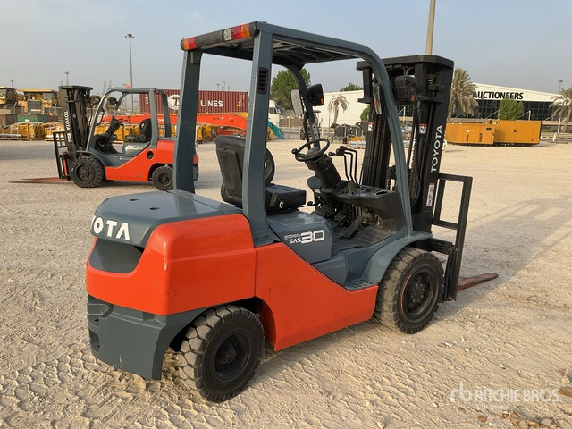 Toyota 72-8FDN30 - Diesel forklift: picture 4 Toyota 72-8FDN30 - Diesel forklift: picture 4