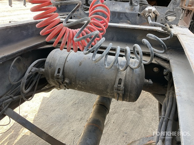 1995 Volvo FH12-420 4x2 S/A Sleeper Truck Tractor - Tractor unit: picture 5 1995 Volvo FH12-420 4x2 S/A Sleeper Truck Tractor - Tractor unit: picture 5