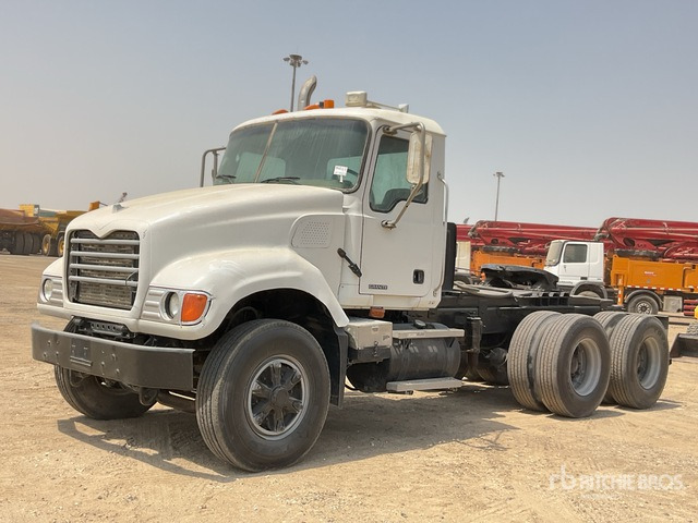 2005 Mack Granite CV713 6x4 T/A Day Cab Truck Tractor - Tractor unit: picture 1 2005 Mack Granite CV713 6x4 T/A Day Cab Truck Tractor - Tractor unit: picture 1