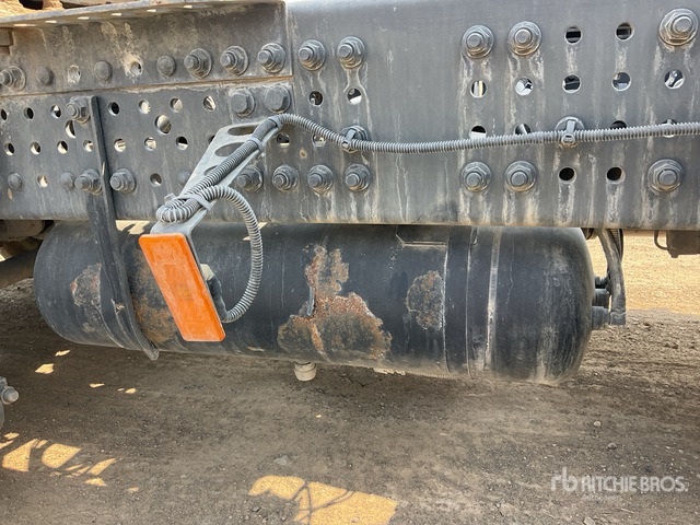 2013 Mercedes-Benz Actros 1845LS 4x2 S/A Sleeper Truck Tractor - Tractor unit: picture 5 2013 Mercedes-Benz Actros 1845LS 4x2 S/A Sleeper Truck Tractor - Tractor unit: picture 5