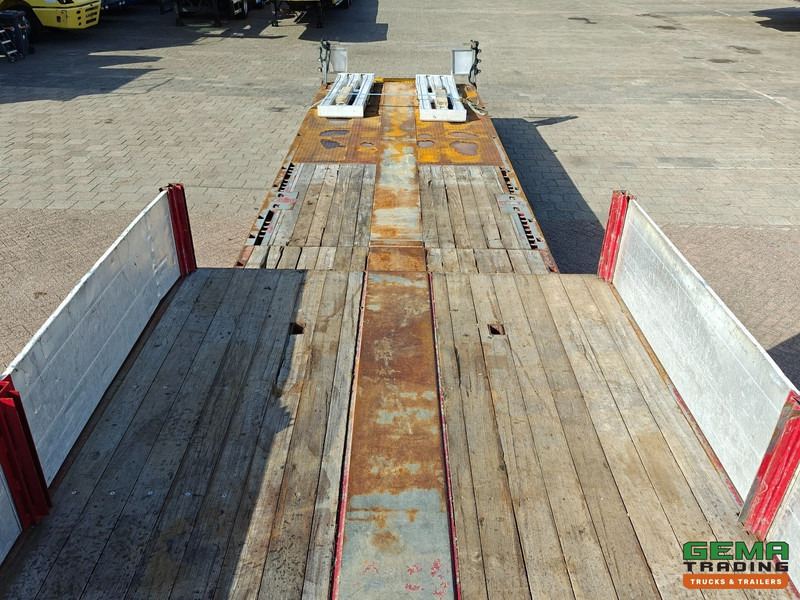 Low loader semi-trailer Broshuis E-2190/27 3-Assen SAF - SemiDieplader - Uitschuifbaar 4.57m - Verbreedbaar  - Twistlocks - Oprijplaten - 11/2025 APK: picture 11