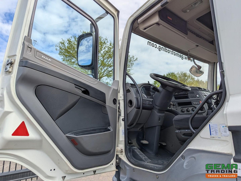 DAF CF 330 FAT 6x4 Dagcab Euro6A - Open laadbak 6.4m + PM 15522 - RadioGrafisch - Handgeschakeld - 08/2025APK leasing DAF CF 330 FAT 6x4 Dagcab Euro6A - Open laadbak 6.4m + PM 15522 - RadioGrafisch - Handgeschakeld - 08/2025APK: picture 12 DAF CF 330 FAT 6x4 Dagcab Euro6A - Open laadbak 6.4m + PM 15522 - RadioGrafisch - Handgeschakeld - 08/2025APK leasing DAF CF 330 FAT 6x4 Dagcab Euro6A - Open laadbak 6.4m + PM 15522 - RadioGrafisch - Handgeschakeld - 08/2025APK: picture 12