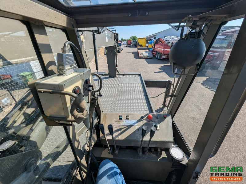 Tow truck OAF 32.281 6x6 - WSK - Palfinger PK30000T - Naafreductie - 2 Lieren - 59.000KM - Nieuwstaat: picture 18
