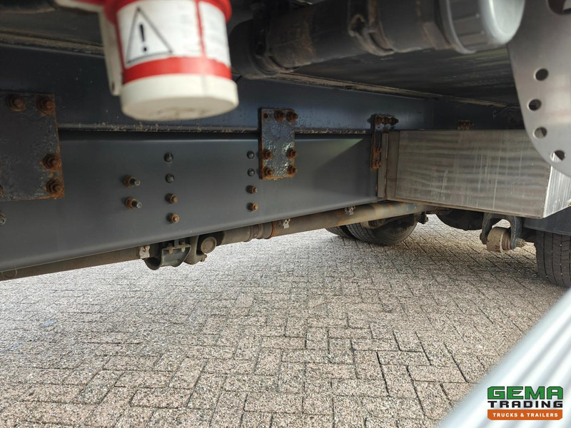 Scania P230 4x2 Dagcab Euro5 - Koel-VriesBak 7.5m + Carrier Supra 950MT + Laadklep 2000kg leasing Scania P230 4x2 Dagcab Euro5 - Koel-VriesBak 7.5m + Carrier Supra 950MT + Laadklep 2000kg: picture 18