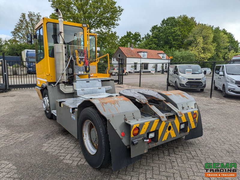 Terberg YT222 Allison - Schotel 30T - Landbouw kenteken - Terminal tractor: picture 4 Terberg YT222 Allison - Schotel 30T - Landbouw kenteken - Terminal tractor: picture 4