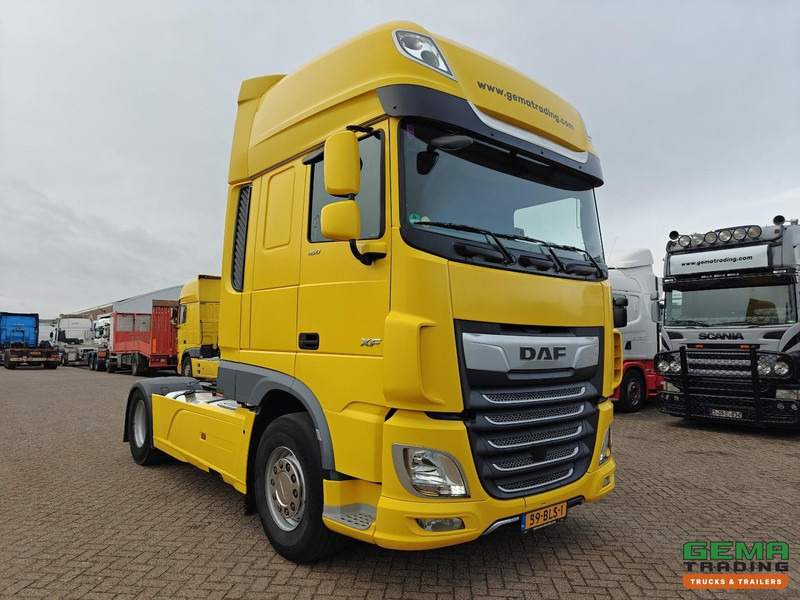 DAF XF 450 FT 4x2 SuperSpaceCab Euro6C - Retarder - Standairco - Dubbele Tanks - SMARTtachoV2 - 10/2026 APK - Tractor unit: picture 2 DAF XF 450 FT 4x2 SuperSpaceCab Euro6C - Retarder - Standairco - Dubbele Tanks - SMARTtachoV2 - 10/2026 APK - Tractor unit: picture 2