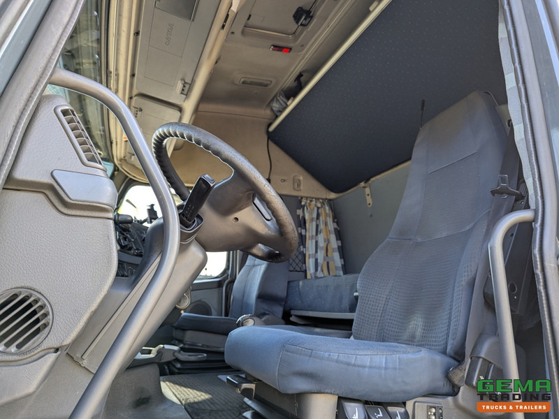 Volvo FH400 6x2 Globetrotter XL Euro5 - XLOW/Mega - Dubbele Tanks - Hefschotel - Tractor unit: picture 5 Volvo FH400 6x2 Globetrotter XL Euro5 - XLOW/Mega - Dubbele Tanks - Hefschotel - Tractor unit: picture 5