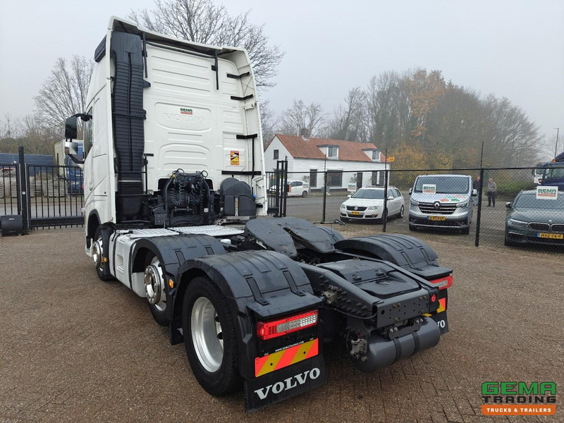 Volvo FH460 6x2/4 Globetrotter XL Euro6C - Vollucht - Dubbele Tanks - Navi - SmartTacho V2 - 04/2026 APK - Tractor unit: picture 4 Volvo FH460 6x2/4 Globetrotter XL Euro6C - Vollucht - Dubbele Tanks - Navi - SmartTacho V2 - 04/2026 APK - Tractor unit: picture 4