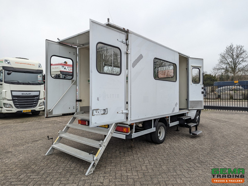 Mercedes-Benz 400-serie 410 D 4x2 Euro2 - Mobiel Kantoor - Standkachel - Hydr. Steunpoten - Eigen Accu's - 26.000KM Origineel - MARGE - Van: picture 2 Mercedes-Benz 400-serie 410 D 4x2 Euro2 - Mobiel Kantoor - Standkachel - Hydr. Steunpoten - Eigen Accu's - 26.000KM Origineel - MARGE - Van: picture 2