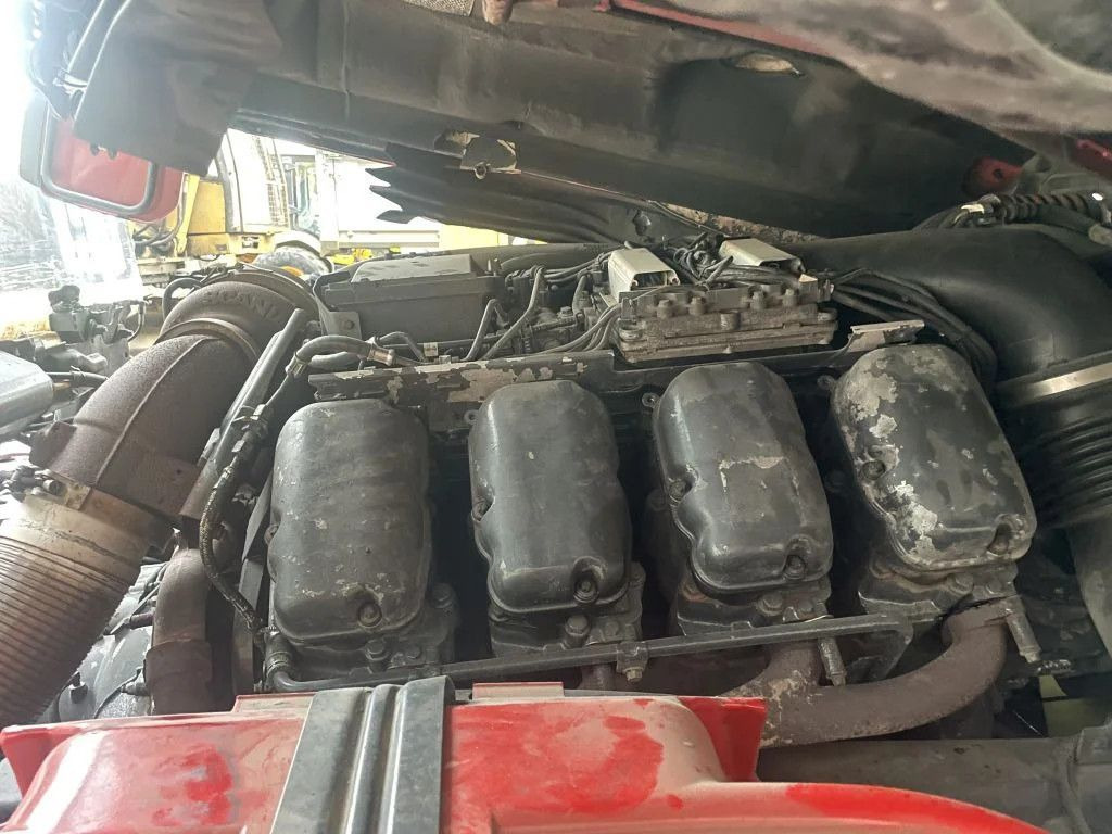 Tractor unit Scania R560 V8 4X2 Tractor-unit Retarder Euro5 Scania R560 V8 4X2 Tractor-unit Retarder Euro5: picture 15