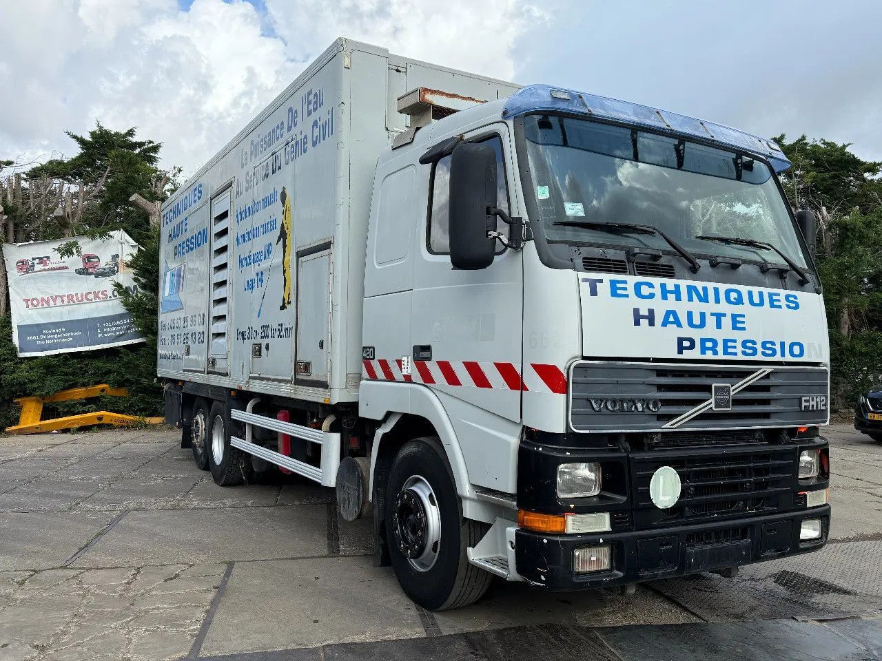 Volvo FH 12.420 6X2 Frigo Spring/Air Manual Gearbox TO - Refrigerator truck: picture 1 Volvo FH 12.420 6X2 Frigo Spring/Air Manual Gearbox TO - Refrigerator truck: picture 1