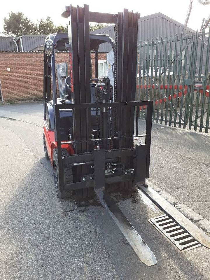 Manitou MI 25 D - Diesel forklift: picture 4 Manitou MI 25 D - Diesel forklift: picture 4